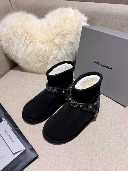 Женские зимние сапоги Balenciaga женский замша черный c6413260-1-2