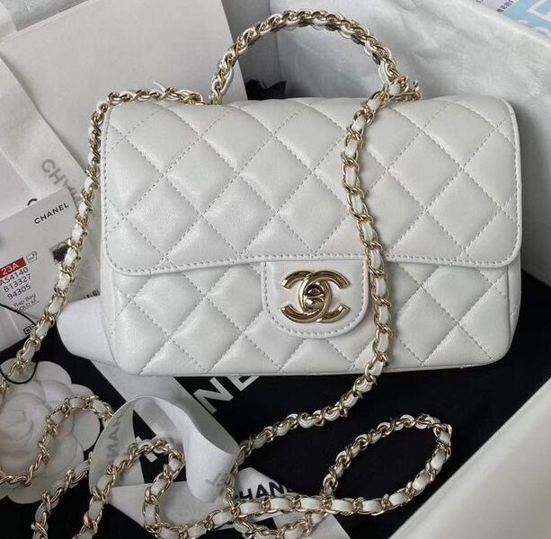 Сумка Chanel женский кожа белый 120527