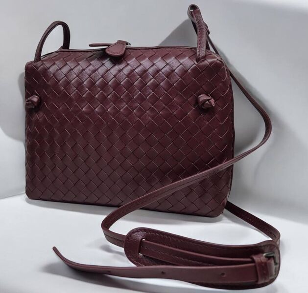 Сумка Bottega Veneta женский кожа бордовый 170614
