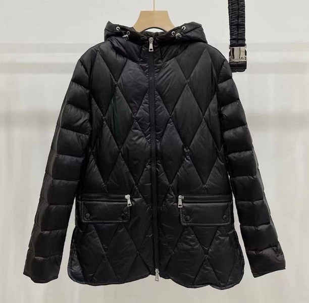 Пуховик Moncler женский черный 63124