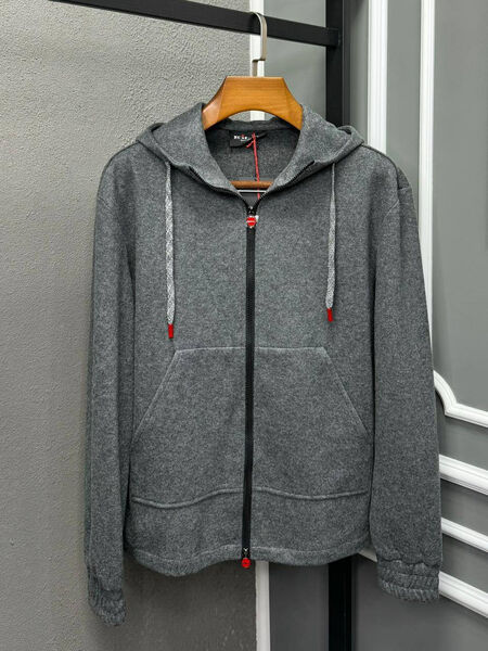 Мужской костюм Kiton мужской графитовый 168109-2