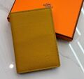 Обложка на паспорт Hermès женский кожа бежевый 197103-1
