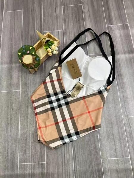 Купальник Burberry женский бежевый 37031-7
