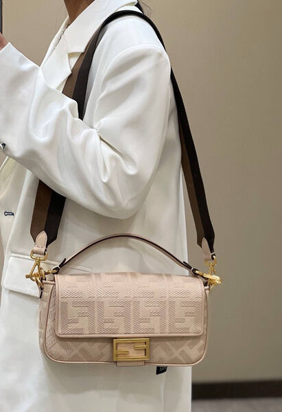 Сумка Fendi Baguette женский текстиль розовый 142096-2
