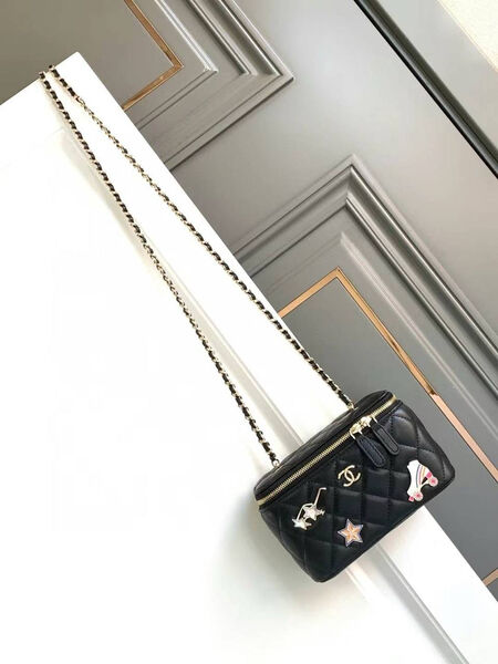 Сумка Chanel женский кожа черный 138492-2