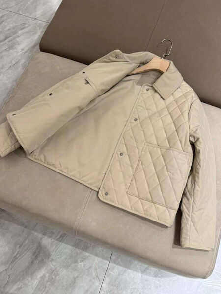 Куртка Loro Piana женский бежевый 161035-4