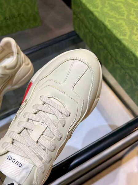 Кроссовки Gucci Rhyton женский кожа молочный r5521511-1-7