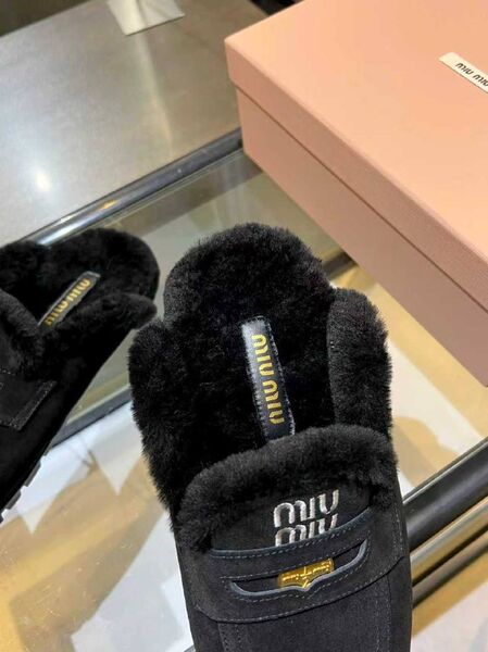 Женские меховые тапочки Miu Miu l8982595-1-6