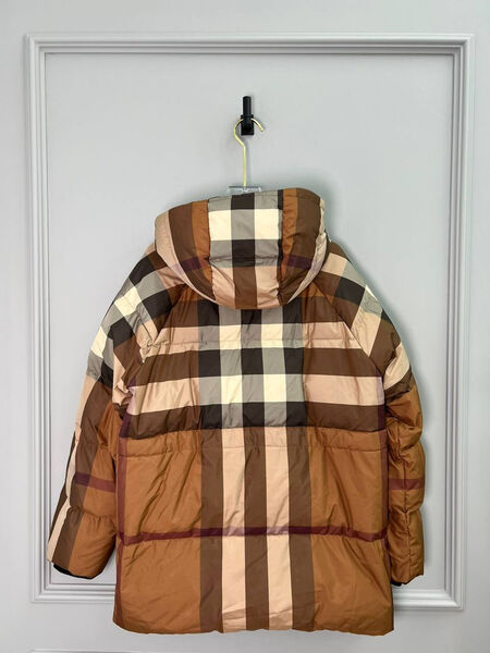 Пуховик Burberry женский 127685-2