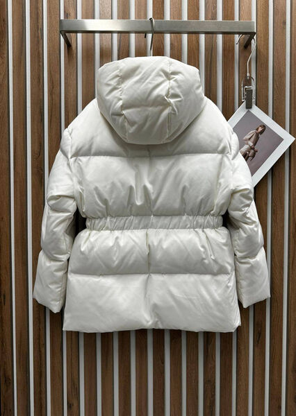 Пуховик Prada женский белый 166881-4