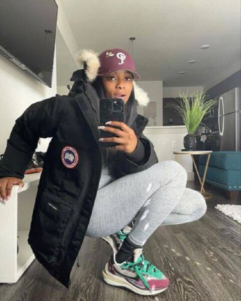 Пуховик Canada Goose Expedition Parka черный r7078991-1-10