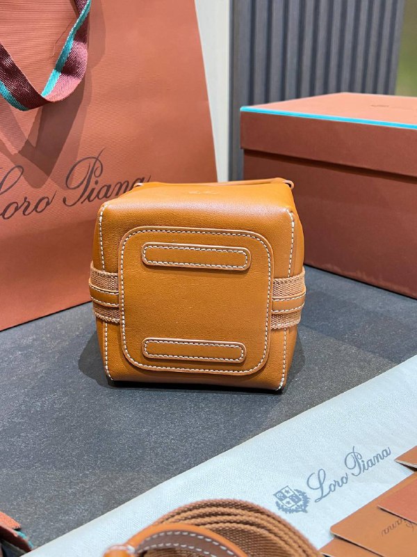 Сумка LORO PIANA