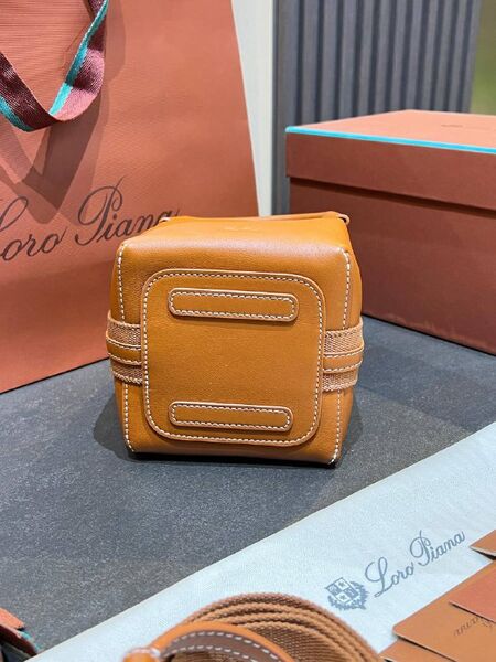 Сумка Loro Piana женский кожа коричневый f8753561-1-6