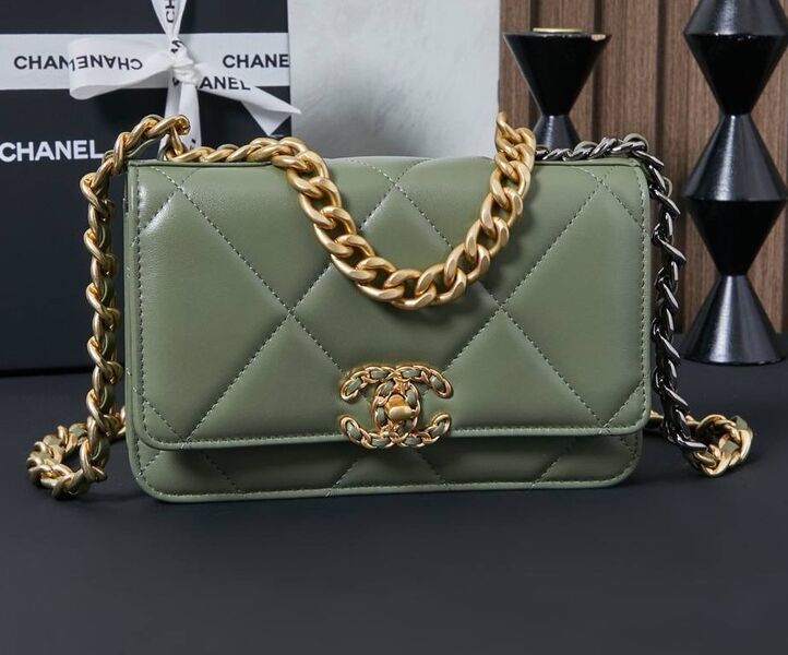 Сумка Chanel женский кожа болотный 201989
