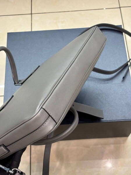 Мужской портфель Prada мужской кожа графитовый 170380-4