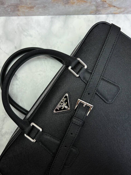 Мужской портфель Prada мужской кожа черный 111553-5