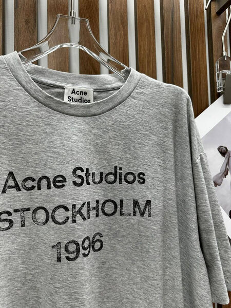 Футболка Acne Studios женский графитовый 147948-4