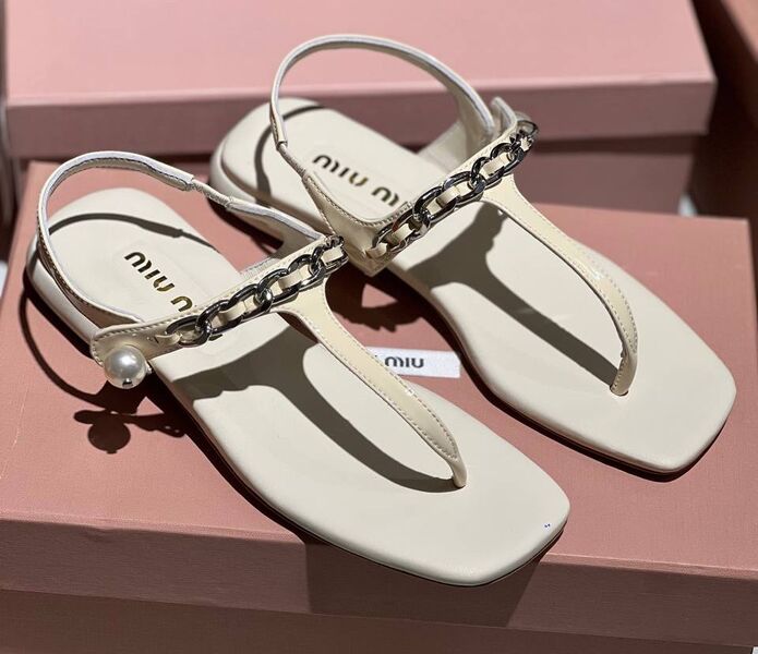Сандалии Miu Miu женский кожа бежевый 152730