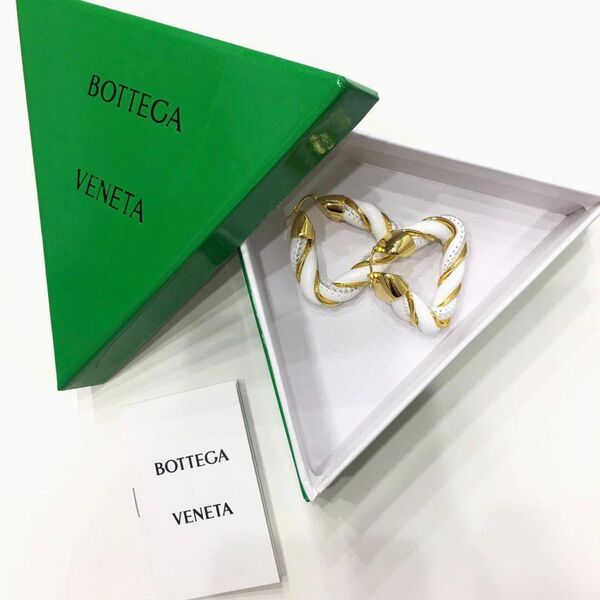 Серьги Bottega Veneta белый 70469-3
