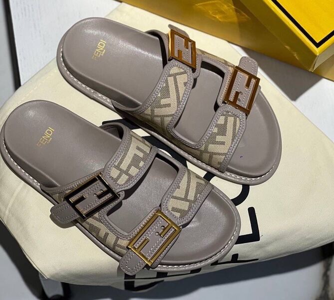 Шлепки Fendi 112179