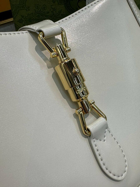 Сумка Gucci женский кожа бежевый 137909-6
