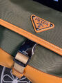 Мужская сумка слинг Prada мужской кожа swift зеленый 155337-3