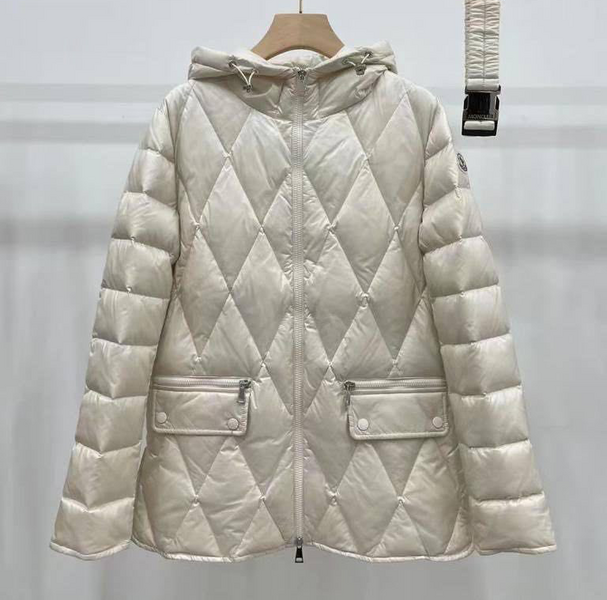 Пуховик Moncler женский белый 63128