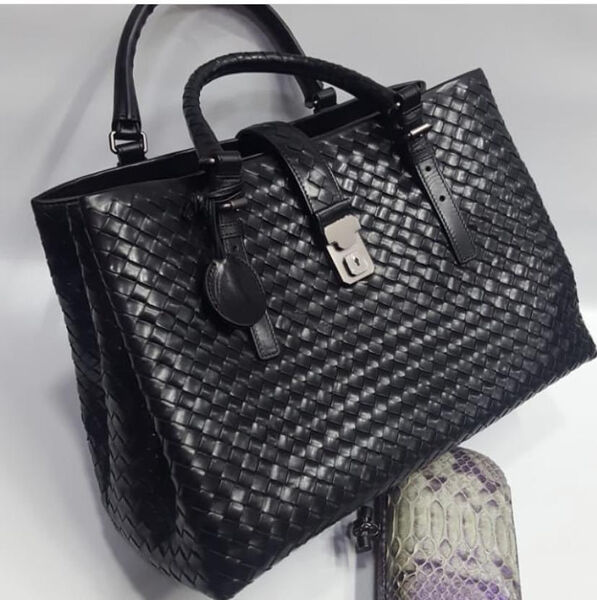 Сумка Bottega Veneta женский кожа черный 99403-2