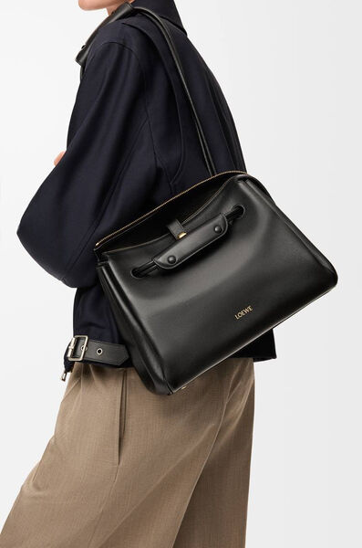 Сумка Loewe женский кожа черный 199958-2