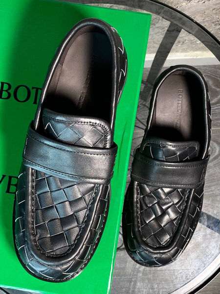 Мужские лоферы Bottega Veneta мужской кожа черный 171183-3