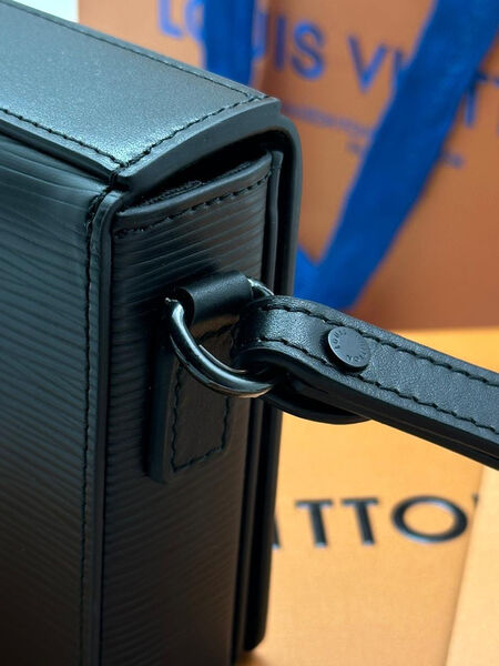 Мужской клатч Louis Vuitton мужской кожа черный 111479-3