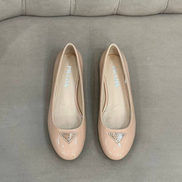 Балетки Prada женский кожа бежевый 136339-2