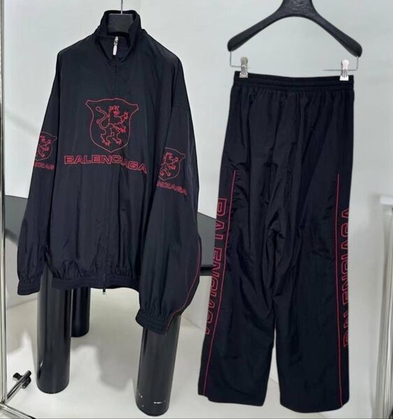 Костюм Balenciaga 179897