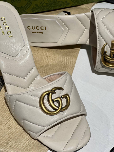 Босоножки Gucci женский кожа бежевый 12249-5