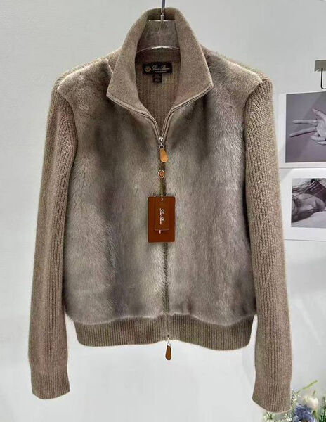 Куртка Loro Piana женский бежевый 202161-2