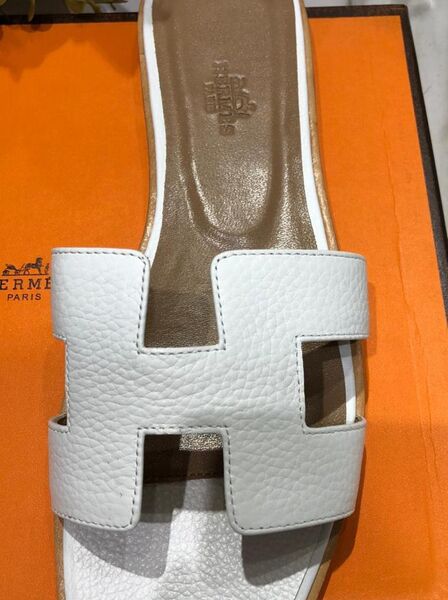 Шлепки Hermès женский кожа белый 89371-2