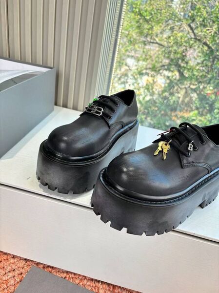 Женские дерби Strike Balenciaga женский кожа серебристый b6948244-1-6