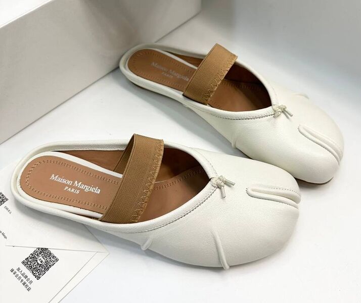 Шлепки Maison Margiela женский кожа белый 148269