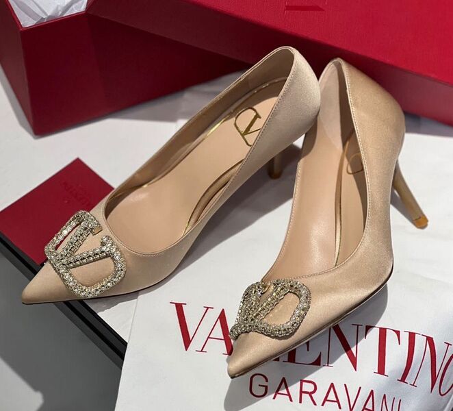 Туфли Valentino женский бежевый 104235