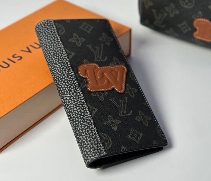 Мужской картхолдер Louis Vuitton мужской кожа черный 111447