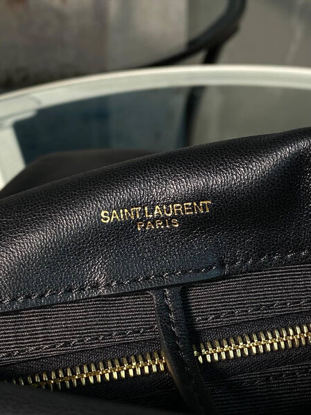 Сумка Saint Laurent женский кожа черный 131083-5