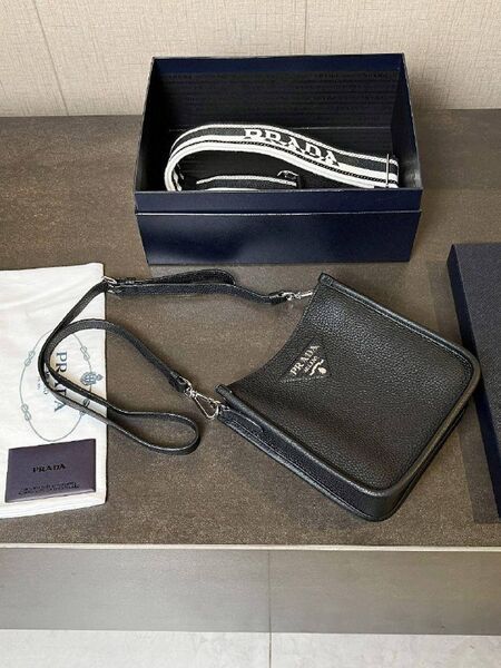 Сумка Prada женский кожа черный g1871185-1
