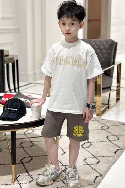 Детский костюм Balenciaga болотный 193358
