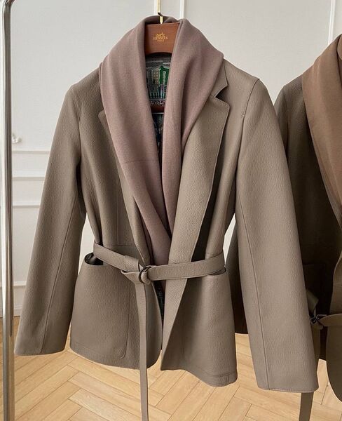 Куртка Hermès женский кожа swift песочный 160180