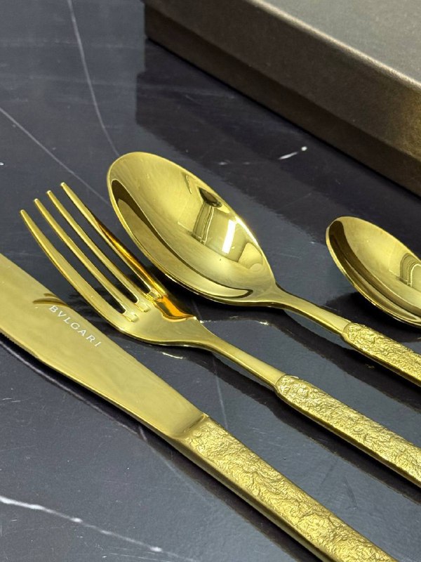Набор столовых приборов BVLGARI