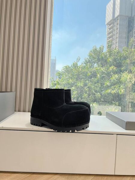 Женские ботинки Balenciaga Women's Alaska Fur Bootie w3811869-6