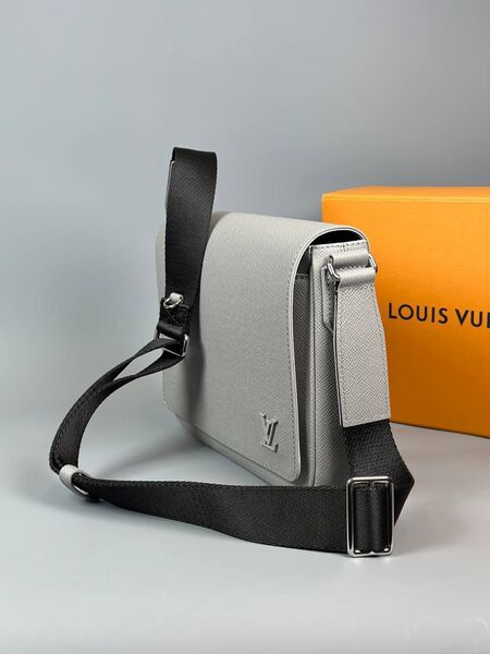 Мужская сумка мессенджер Louis Vuitton мужской кожа графитовый 147910-5