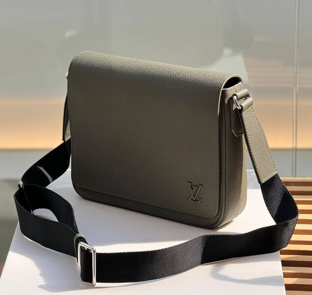 Мужская сумка мессенджер Louis Vuitton мужской кожа болотный 196040-3