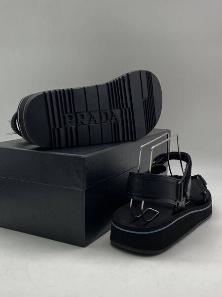 Мужские сандалии Prada мужской кожа черный 152240-3