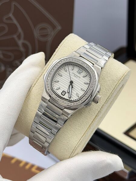 Часы Patek Philippe женский серебристый T752172-1